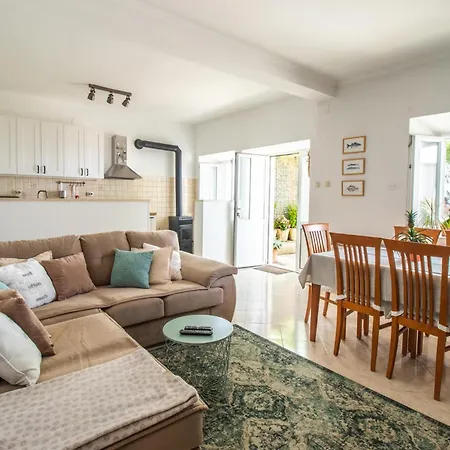 Lovely In With Wifi Ferienhaus Orasac